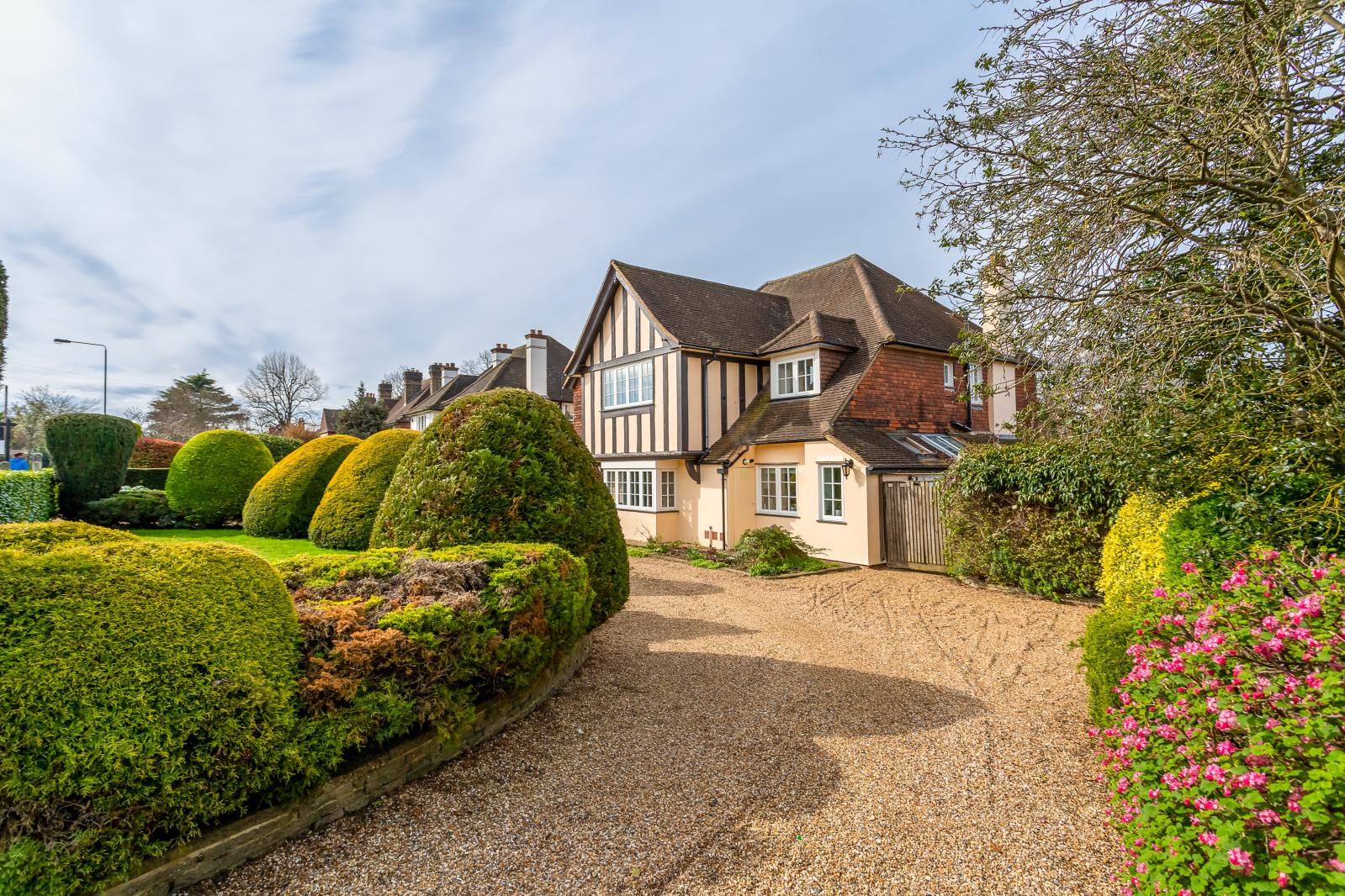 Detached House for sale with 5 bedrooms, Sandy Lane, Cheam | Fine & Country