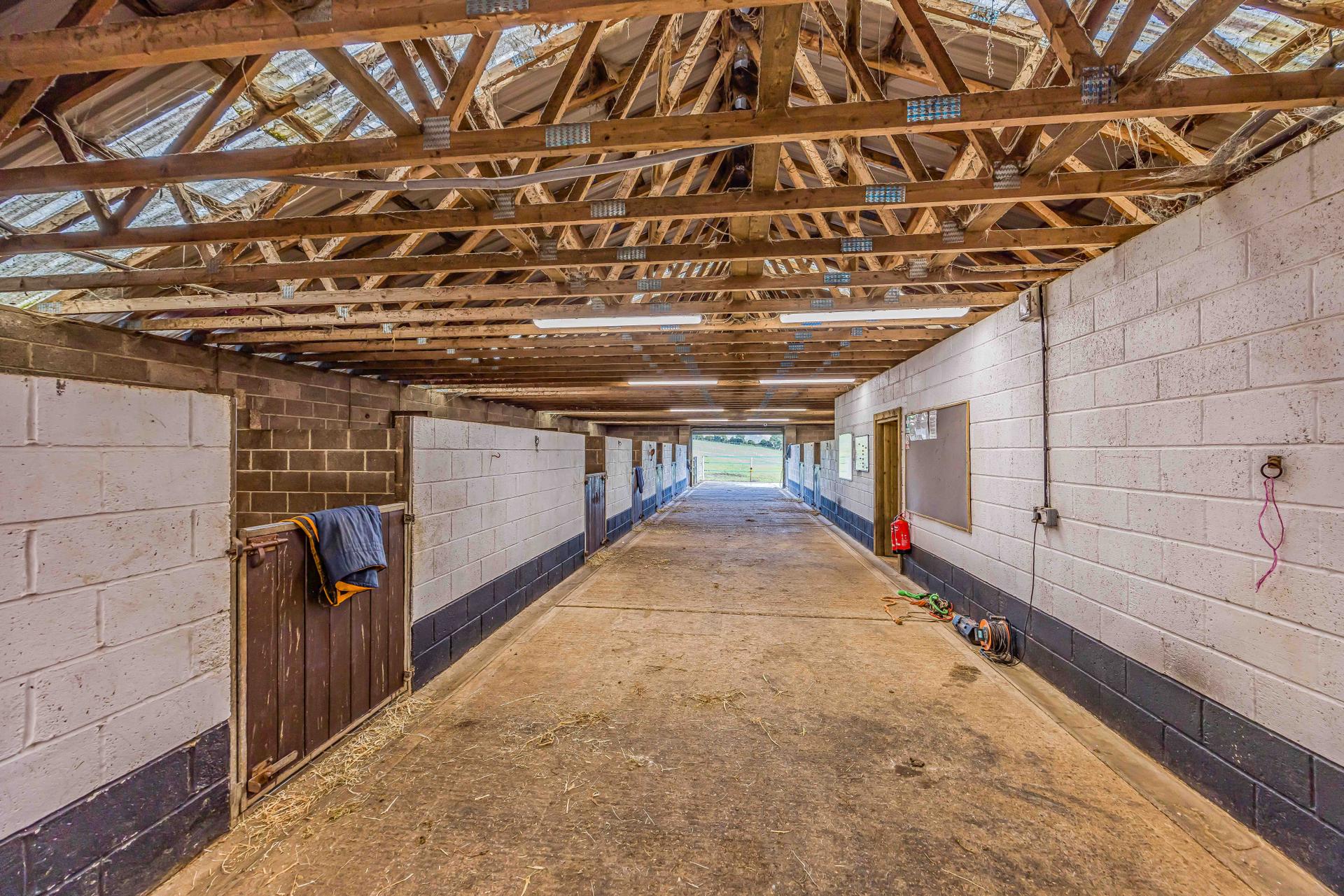Italian Farmhouse Rural Farm House for sale with 5 bedrooms, Clanfield, Hampshire | Fine & Country