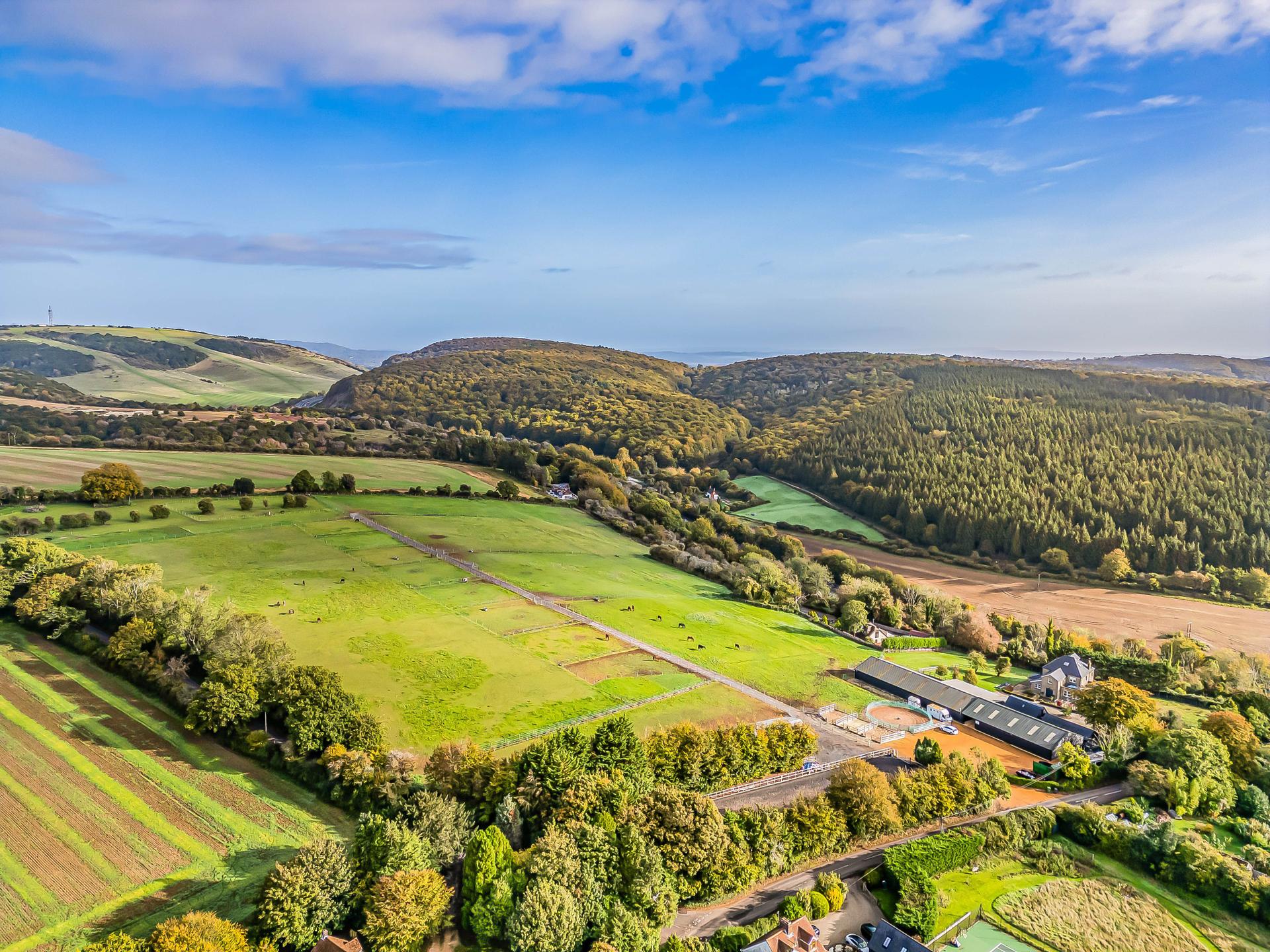 Italian Farmhouse Rural Farm House for sale with 5 bedrooms, Clanfield, Hampshire | Fine & Country