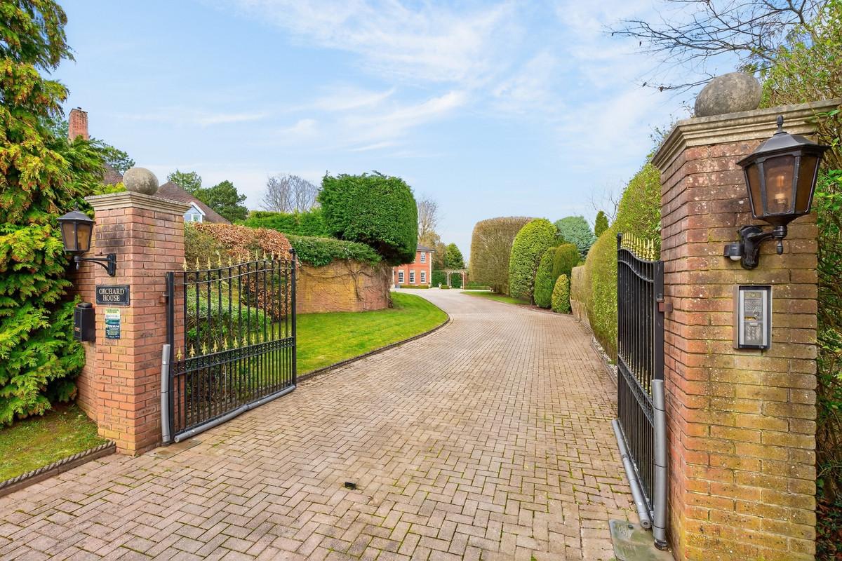 Detached House for sale with 5 bedrooms, Quarry Park Road, Stourbridge ...
