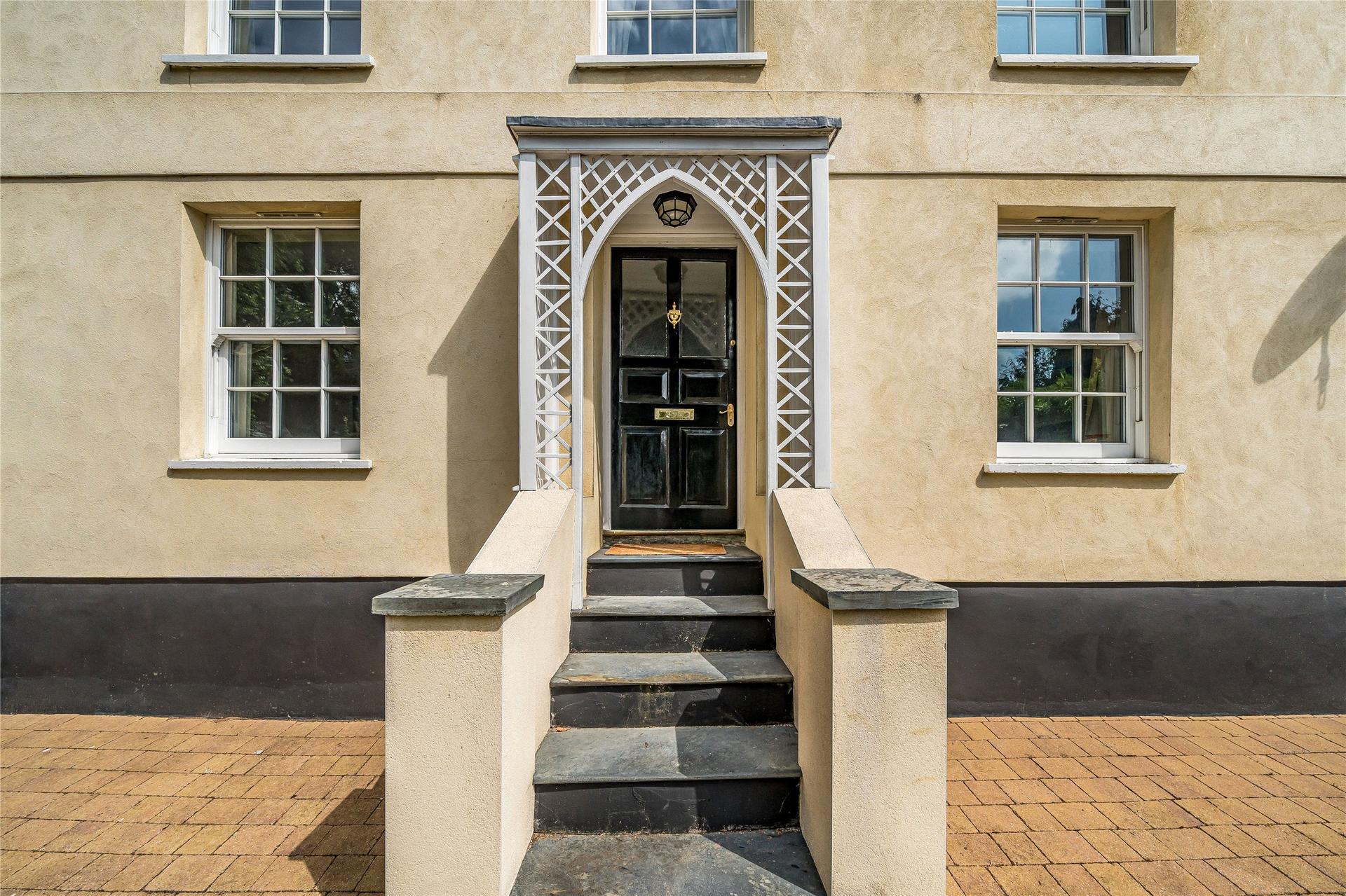 property-img
