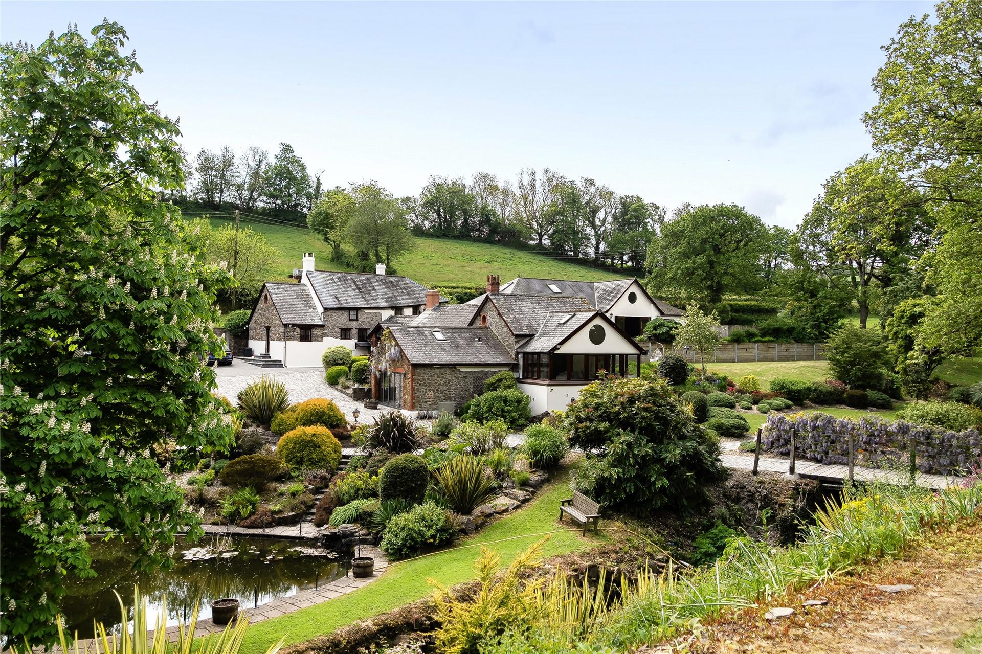 property-img