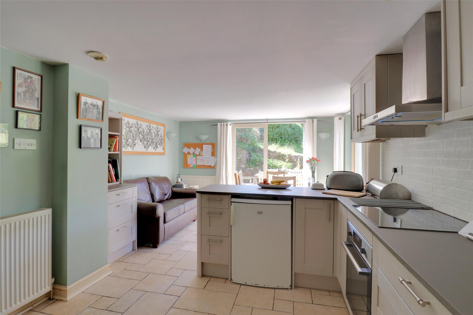 property-img