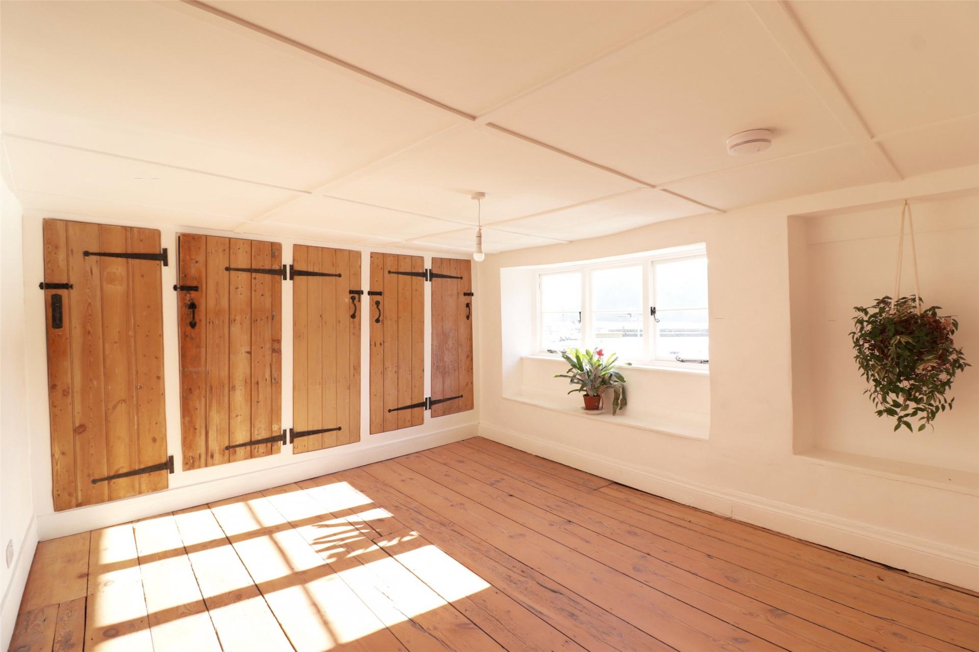 property-img