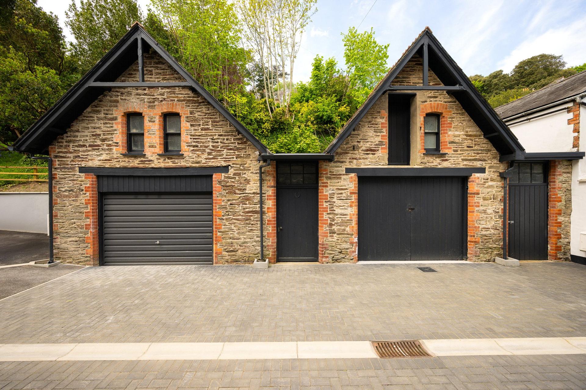 property-img