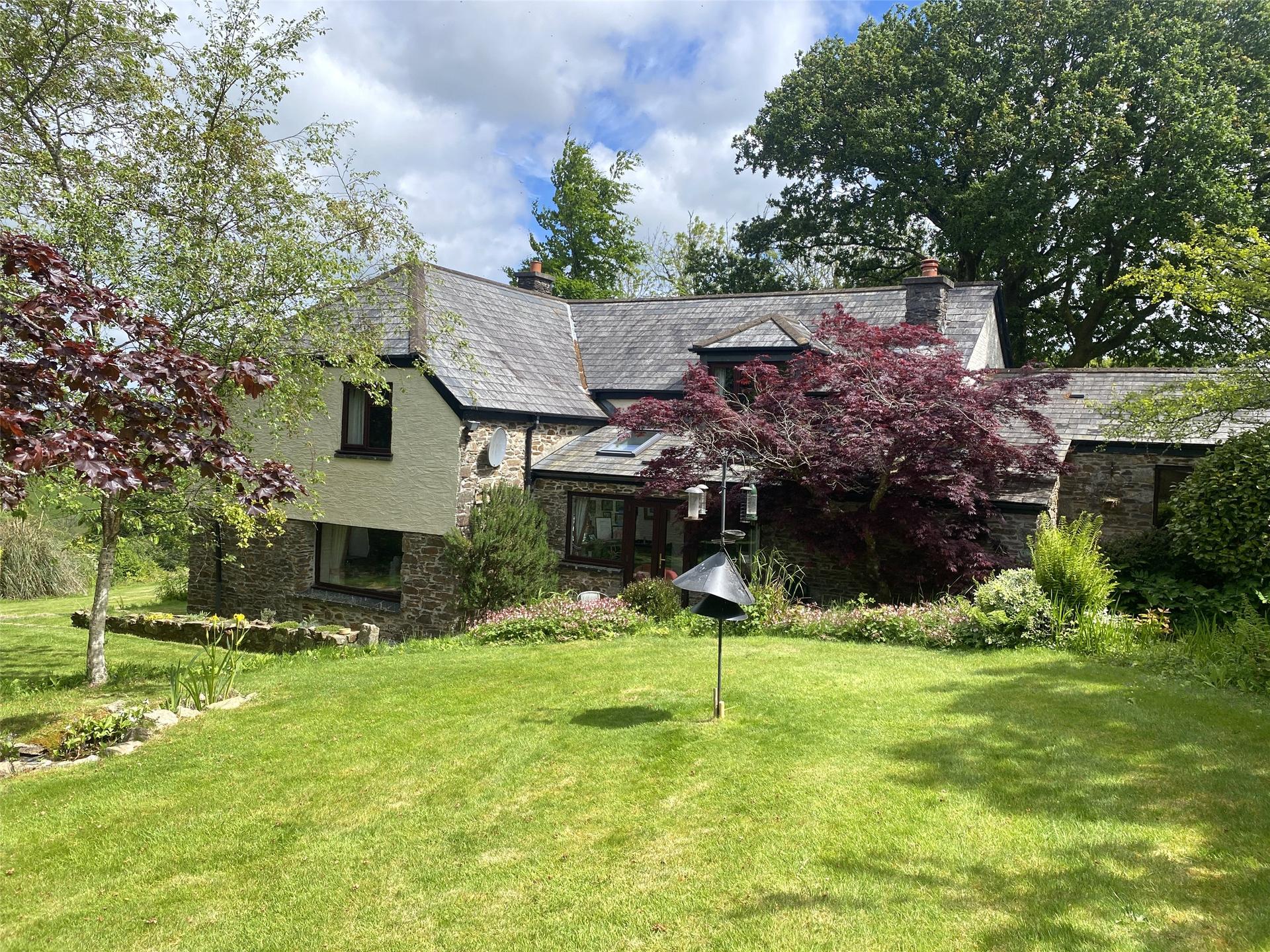 property-img
