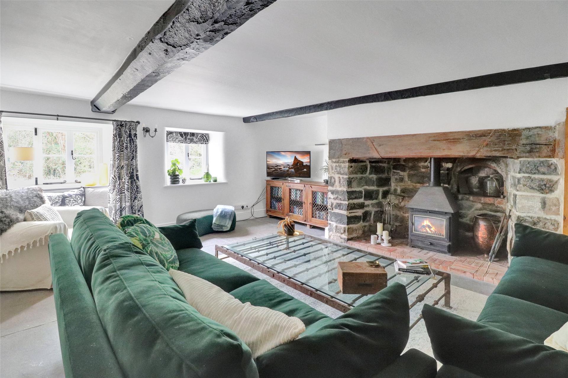 property-img