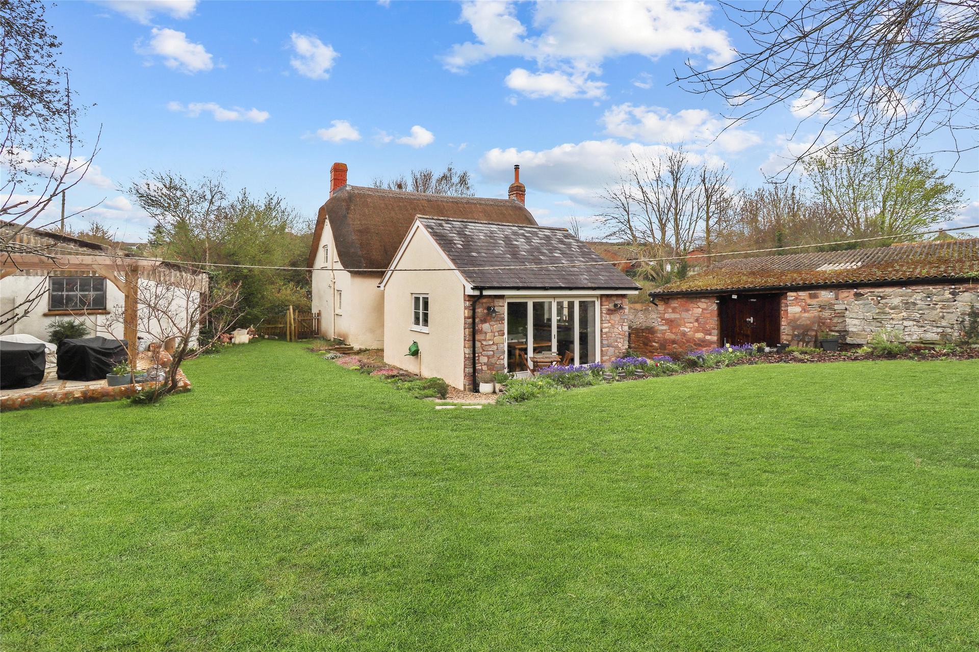property-img