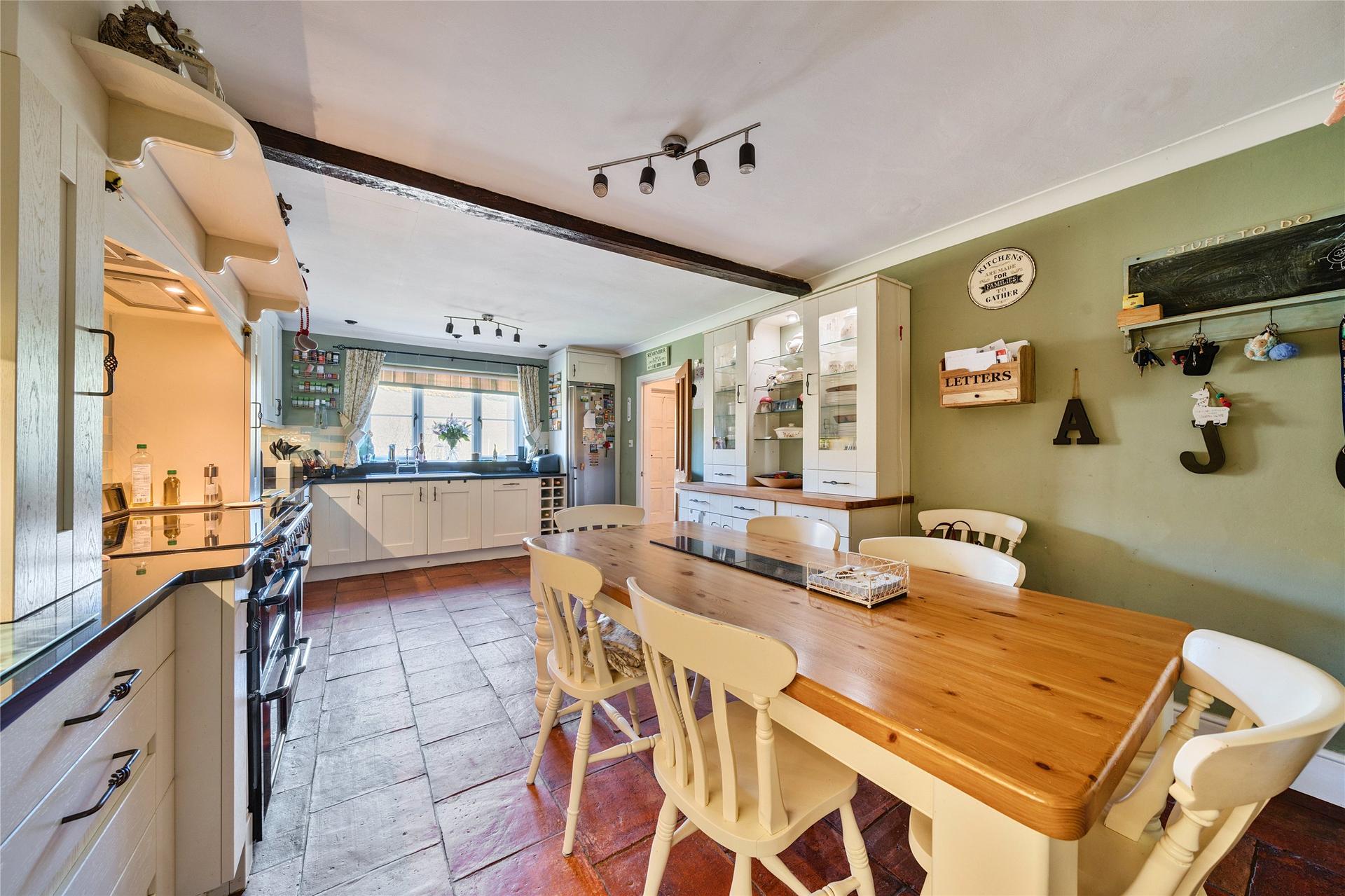 property-img