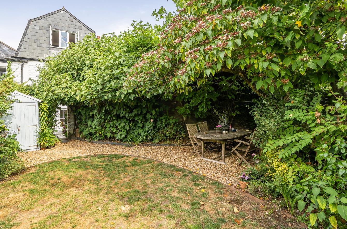 property-img