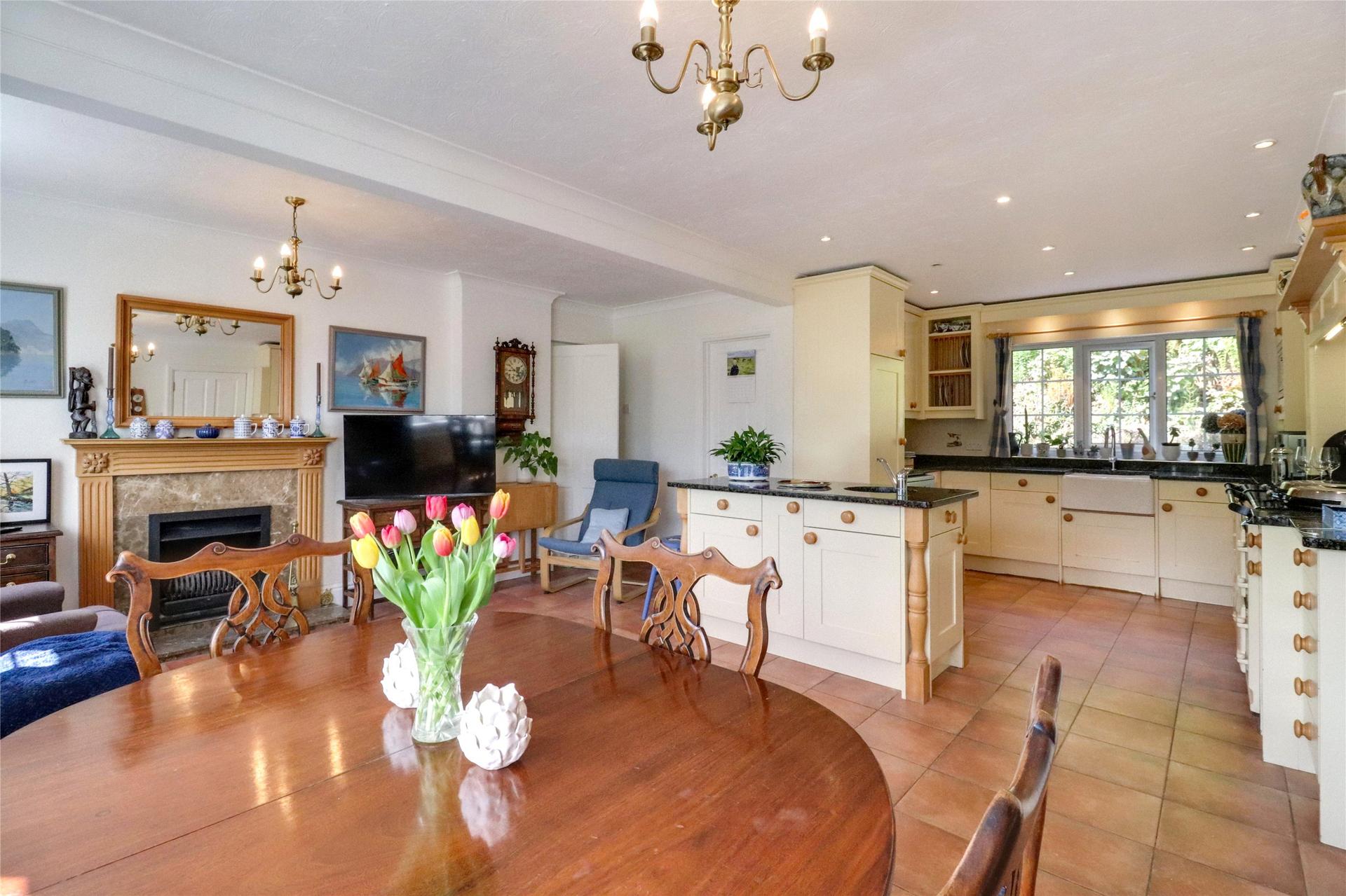 property-img