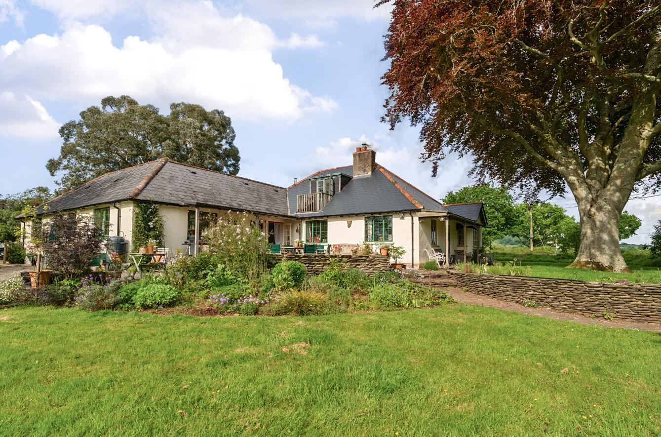 property-img
