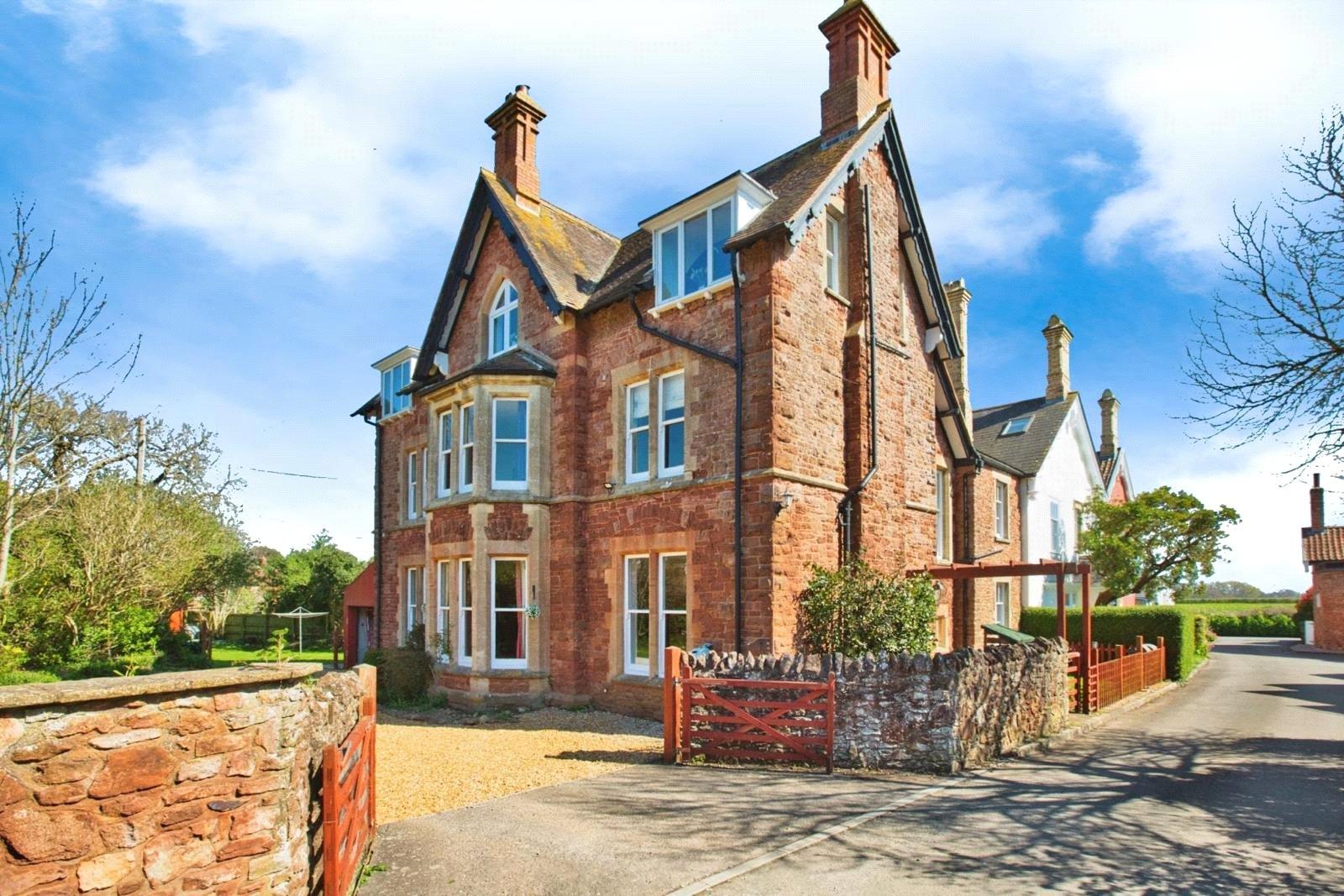 property-img