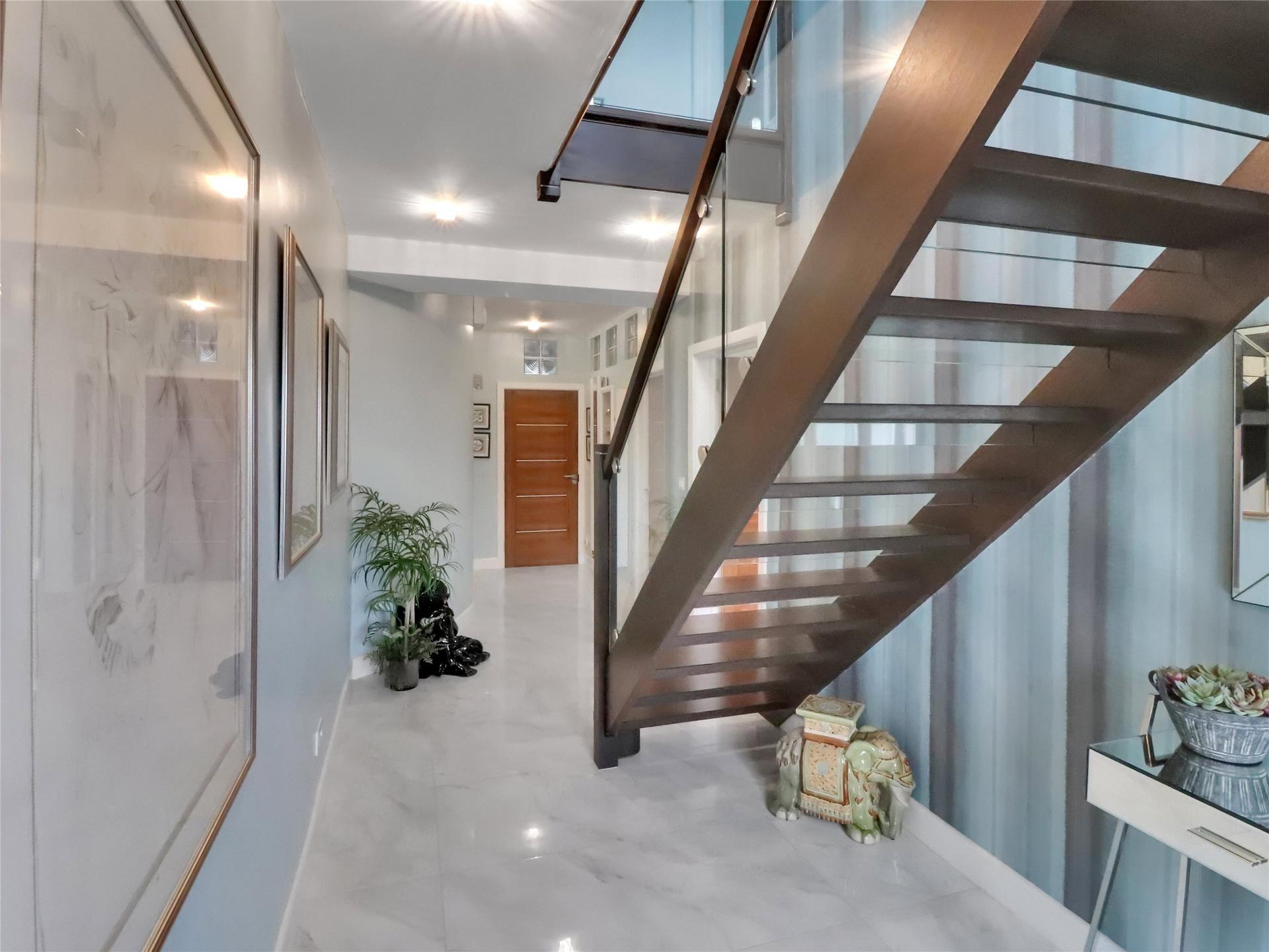 property-img