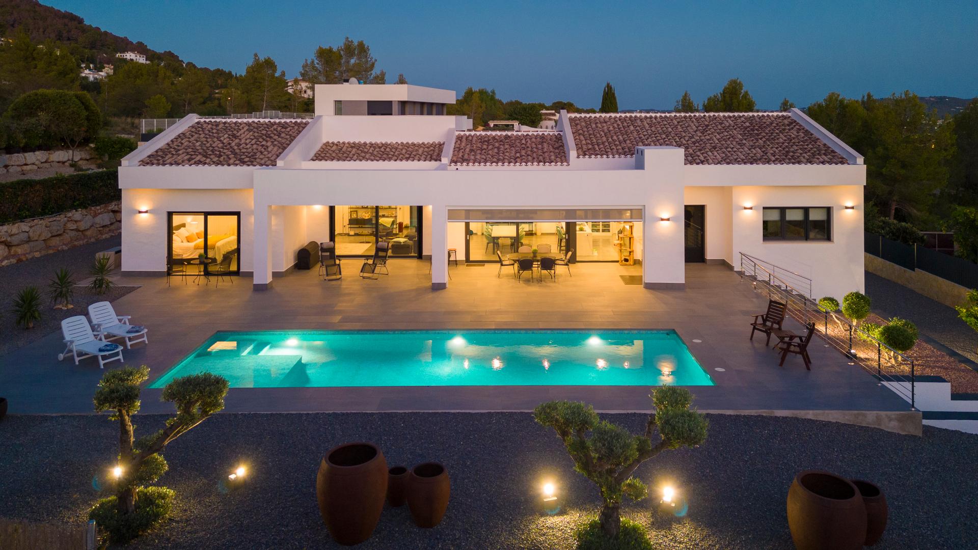 Villa for sale with 4 bedrooms, Javea | Fine & Country