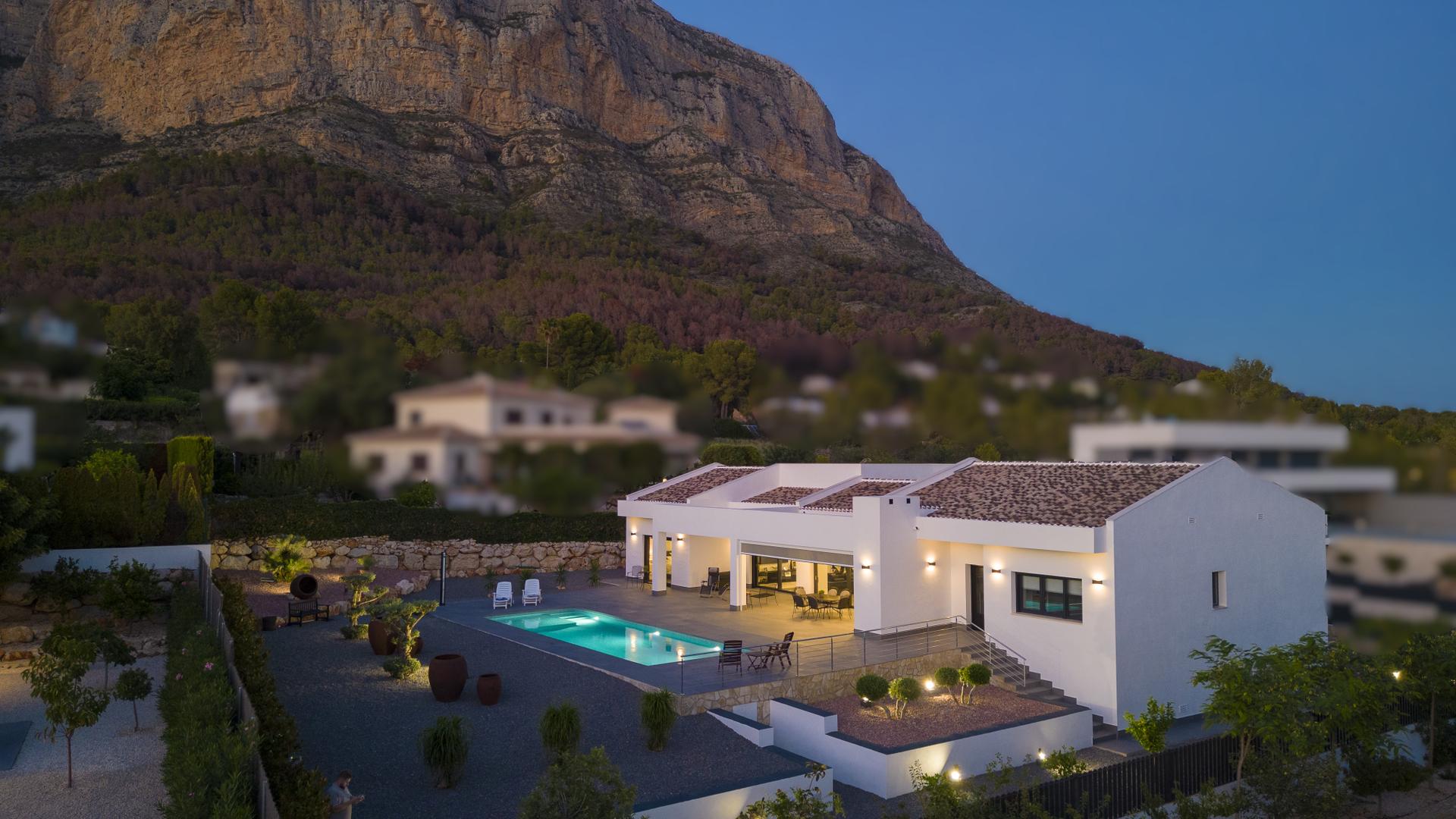 Villa for sale with 4 bedrooms, Javea | Fine & Country