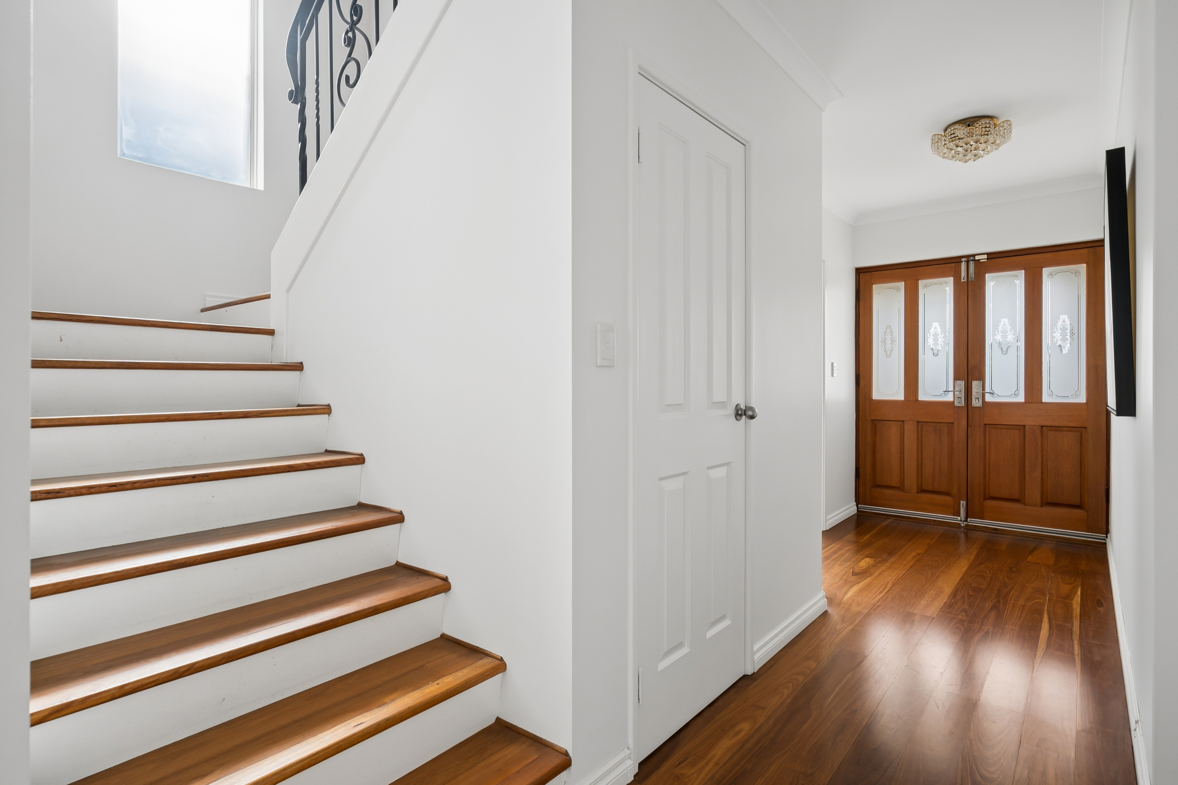 73 Barbican Street West, Shelley, Shelley - Thumbnail 3