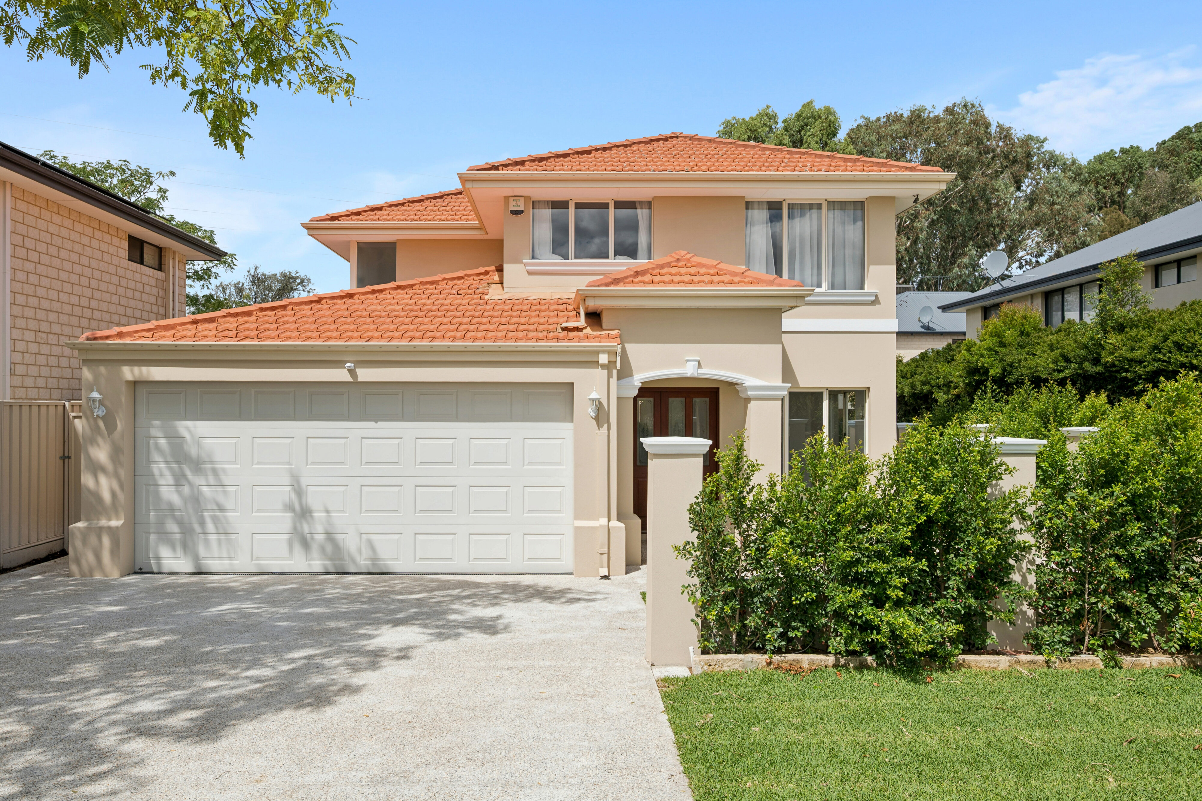 73 Barbican Street West, Shelley, Shelley - Thumbnail 2