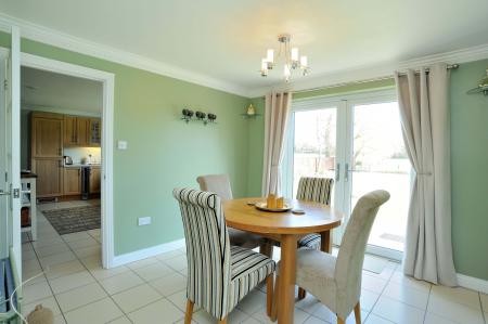 Meadowside, The Street, Motcombe SP7 9HJ