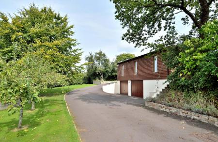 Long Cross Farmhouse, Long Cross, Shaftesbury, Dorset, SP7 8QP